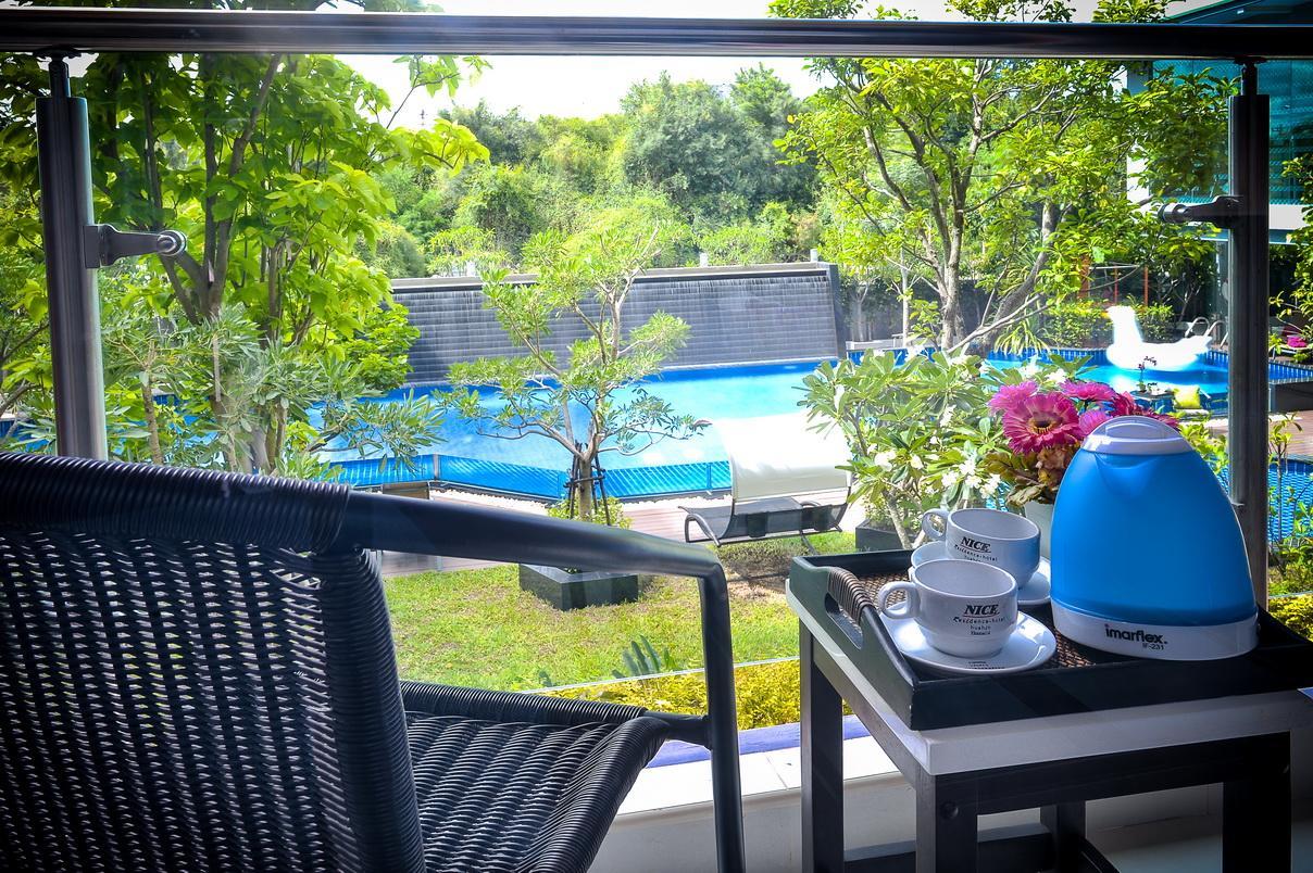 Nice Residence Hotel Huahin - Sha Extra Plus Bagian luar foto