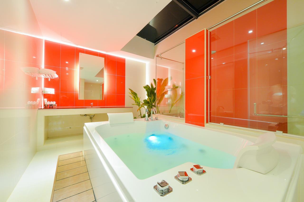 Nice Residence Hotel Huahin - Sha Extra Plus Bagian luar foto