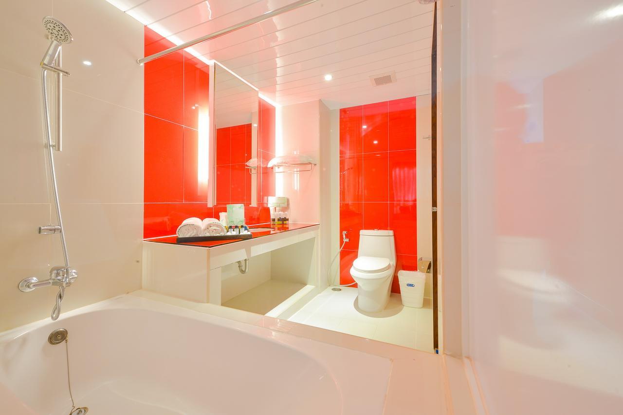 Nice Residence Hotel Huahin - Sha Extra Plus Bagian luar foto